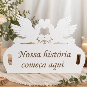 Placa Decorativa 'Nossa História Começa Aqui' - Casamento